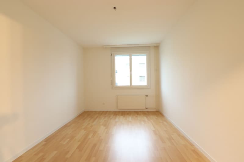 Helle, moderne Wohnung Nähe ÖV, Einkauf (2)