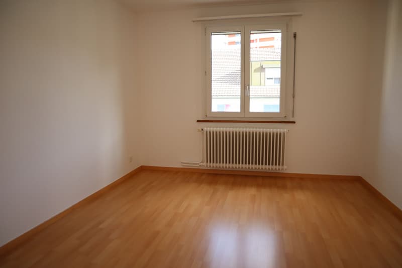 Nähe ÖV, Einkauf, ideal zentral, rechte Aareseite! (5)
