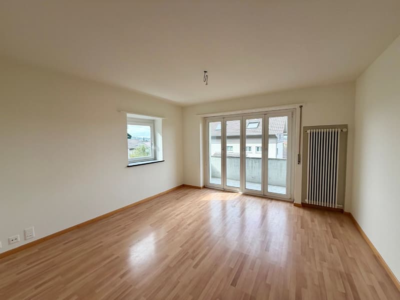 Teilsanierte Wohnung an ruhiger Lage im Grünen, direkt am Waldrand! (2)