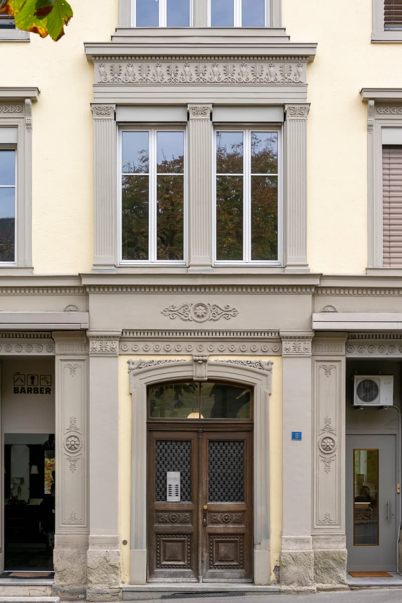 Charmante 3-Zimmer-Wohnung in historischem Gebäude in Baden (1)