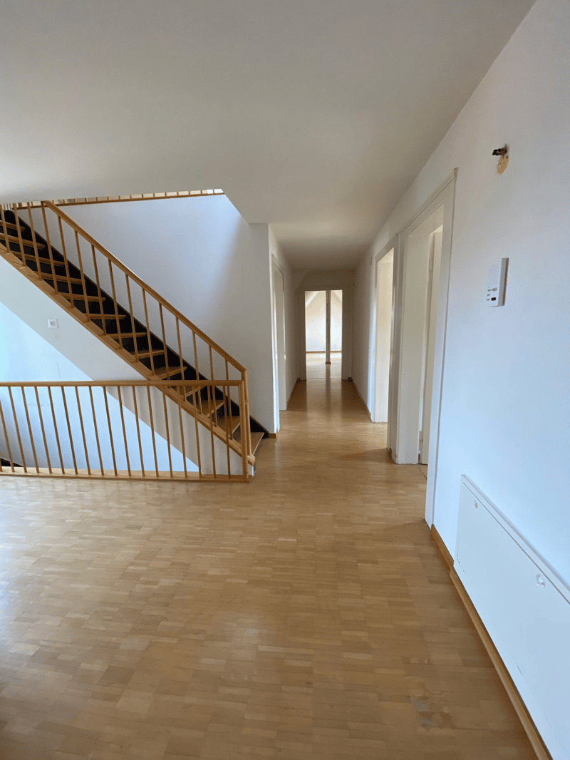 Charmante 4-Zimmer-Altbauwohnung mit Balkon und schöner Aussicht in Thalwil (4)