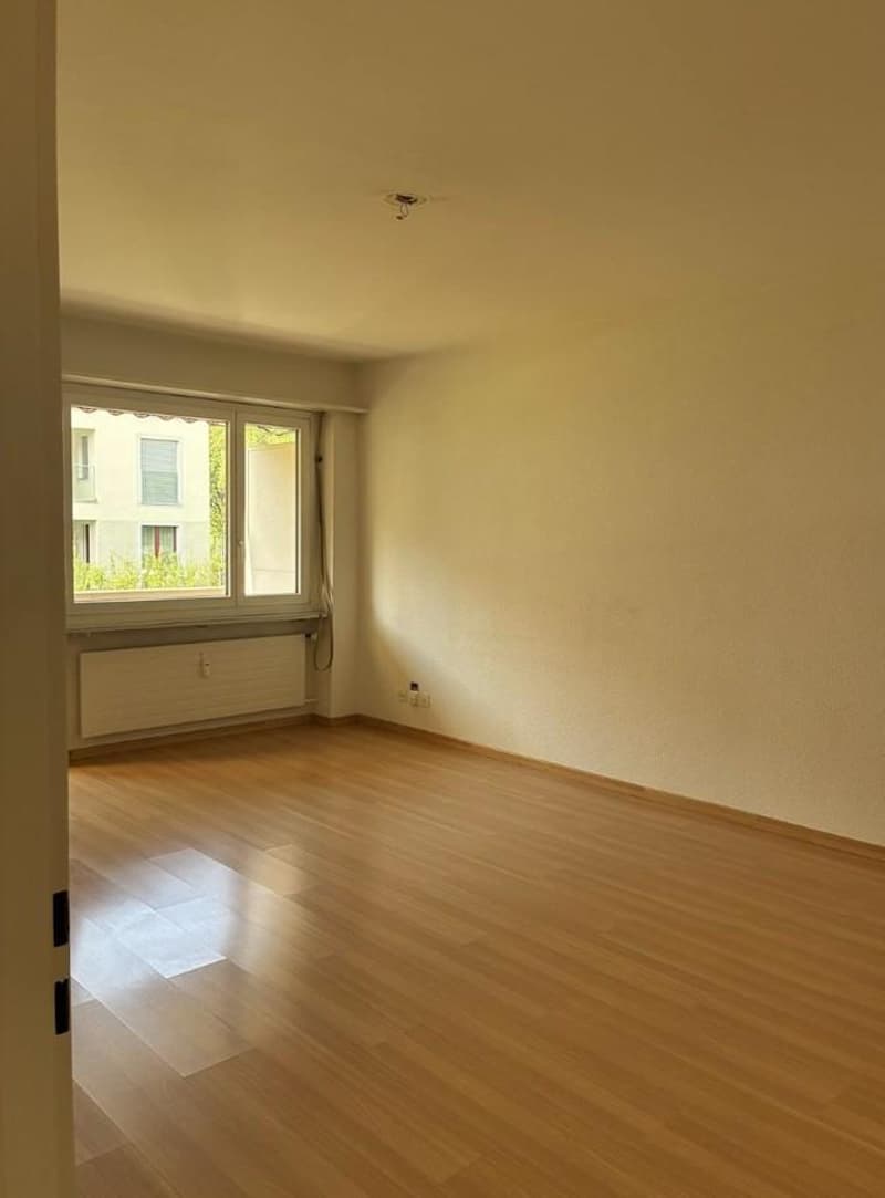 2.5 Zimmerwohnung in Sennhof (Winterthur) (6)