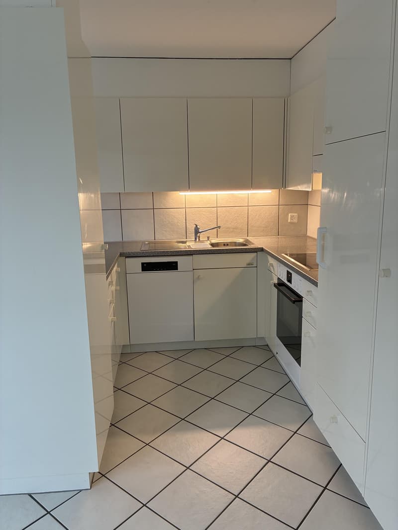 Helle Wohnung mit Sitzplatz (4)