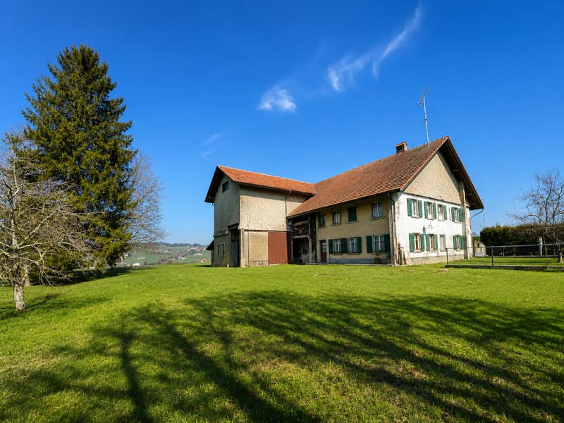 Ancienne ferme glânoise avec deux logements et dépendances (2)