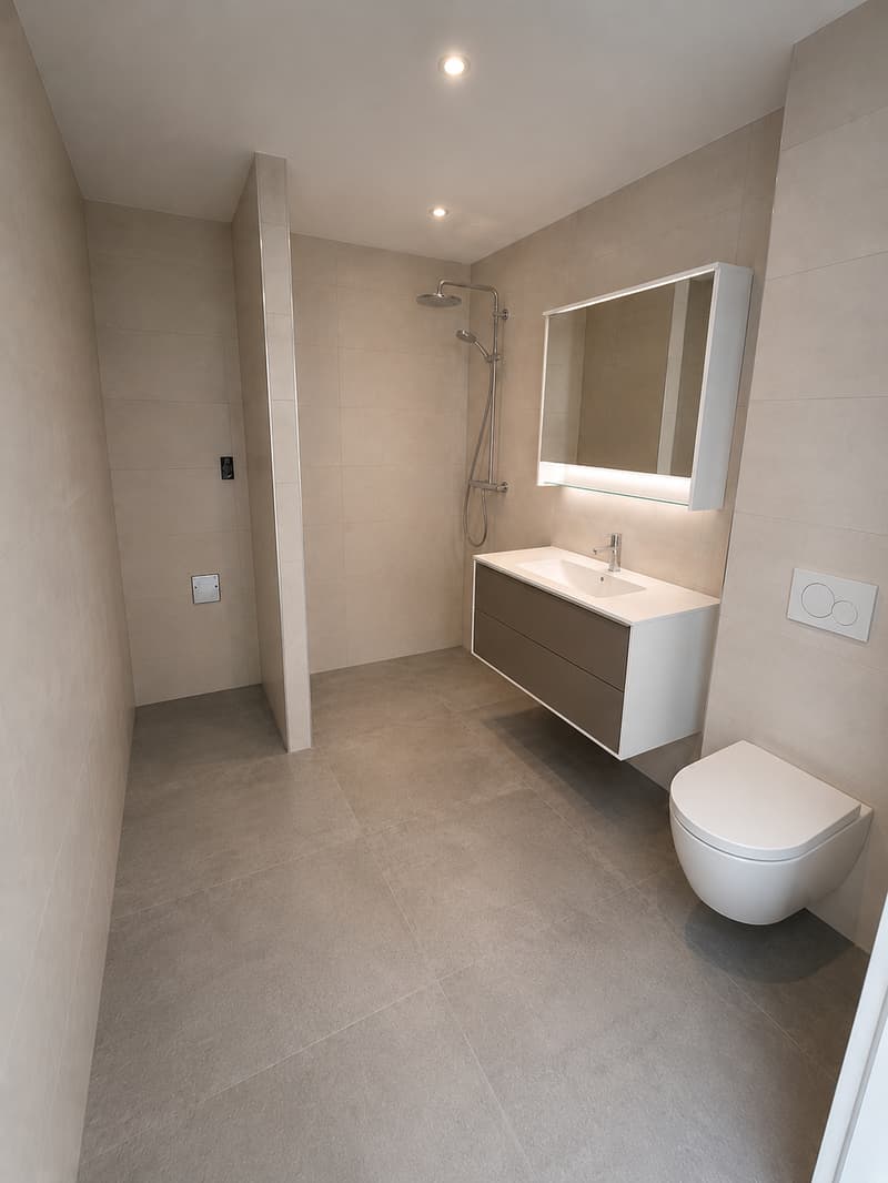 Appartement neuf de 2.5 pièces au 1er étage avec balcon – Idéal pour habiter ou investir (3)