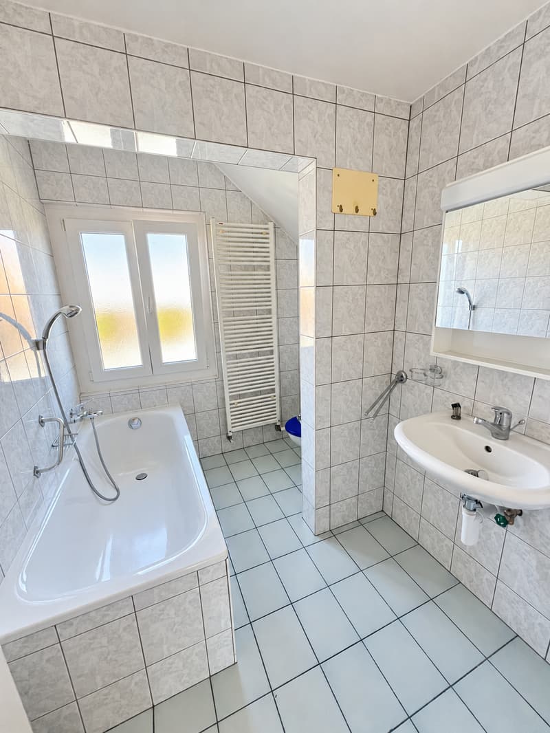 À LOUER À ROMONT – SPACIEUX APPARTEMENT DE 4.5 PIÈCES AVEC BALCON ET MAGNIFIQUE VUE (6)