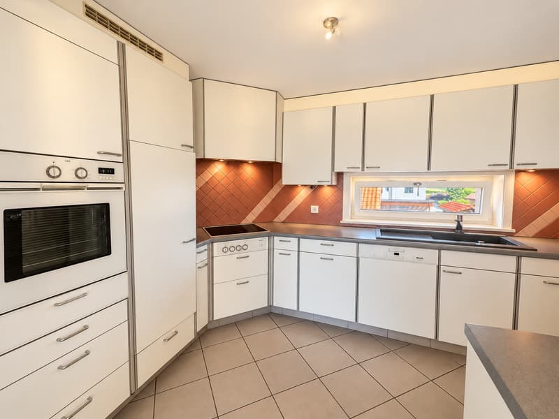 À LOUER À ROMONT – SPACIEUX APPARTEMENT DE 4.5 PIÈCES AVEC BALCON ET MAGNIFIQUE VUE (2)