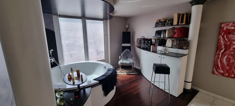 Attikawohnung mit gedeckter Terrasse! (9)