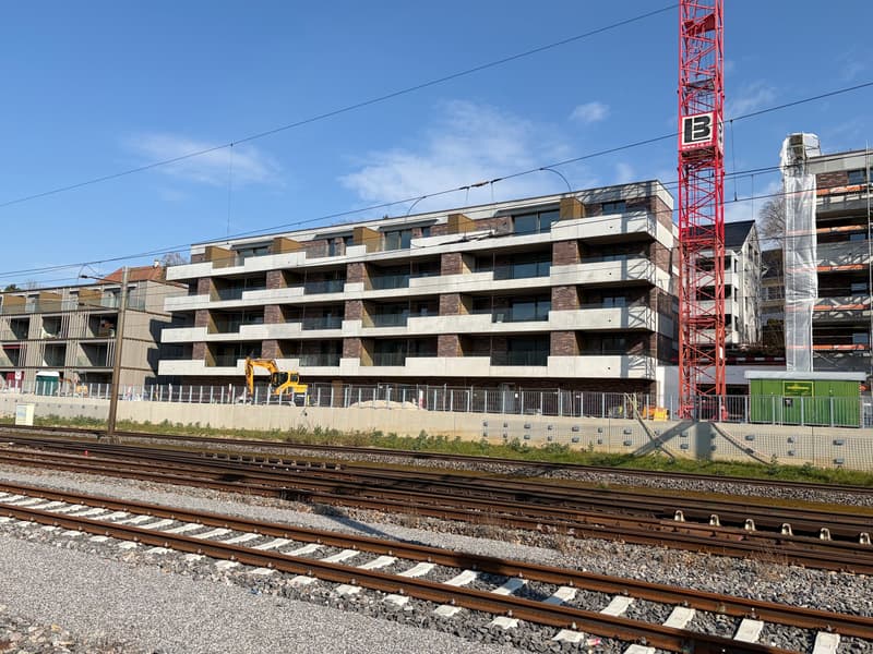ERSTVERMIETUNG PER 01.12.2026 - GROSSER BALKON! (2)
