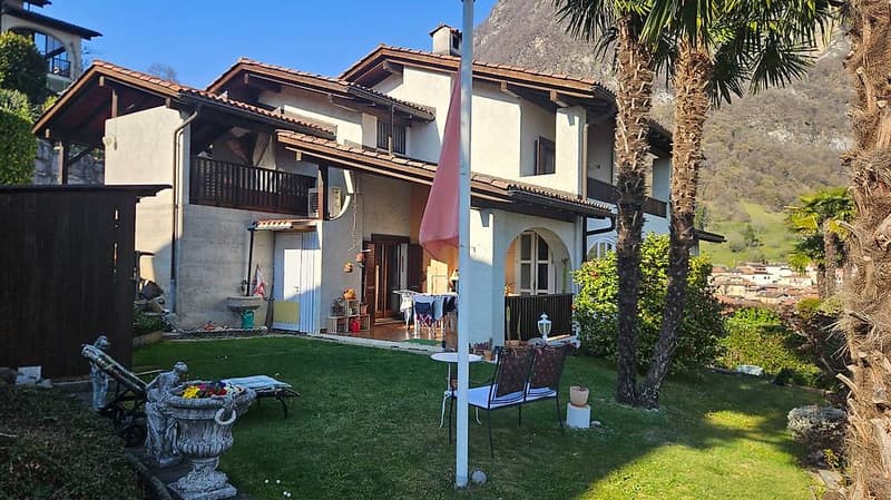 Casa unifamiliare ad Arogno (1)