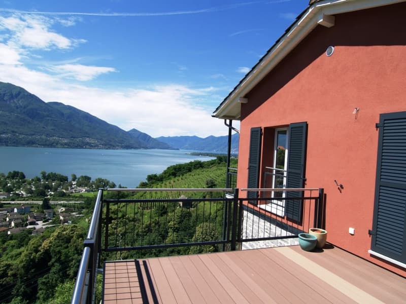 Casa unifamiliare indipendente in posizione panoramica (4)