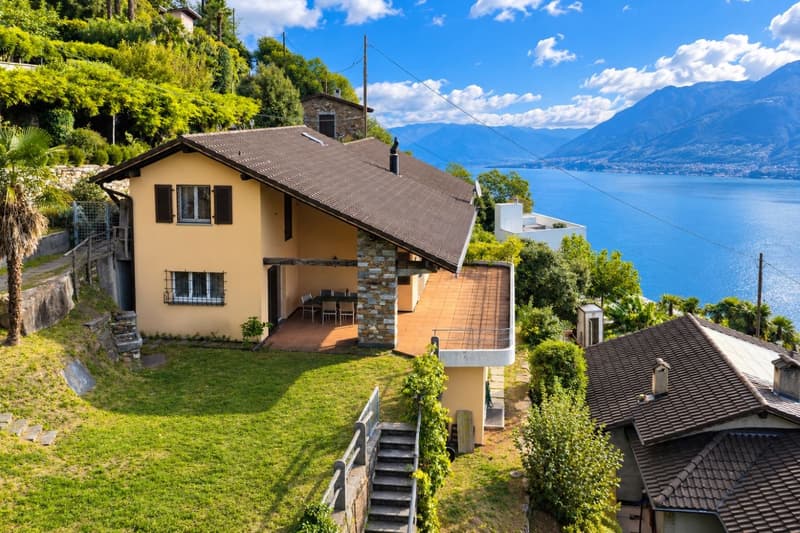 Villa an atemberaubender Panoramalage (1)