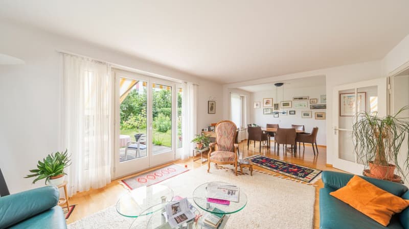 6.5-Zimmer-Einfamilienhaus mit Blick ins Grüne (3)