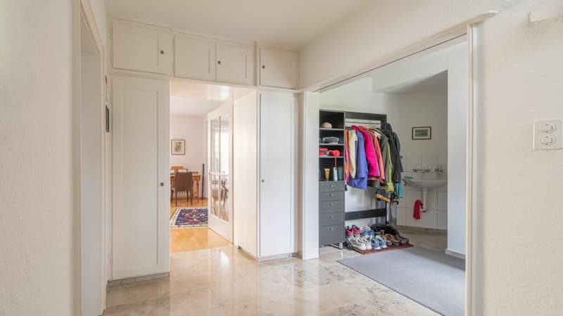 6.5-Zimmer-Einfamilienhaus mit Blick ins Grüne (9)