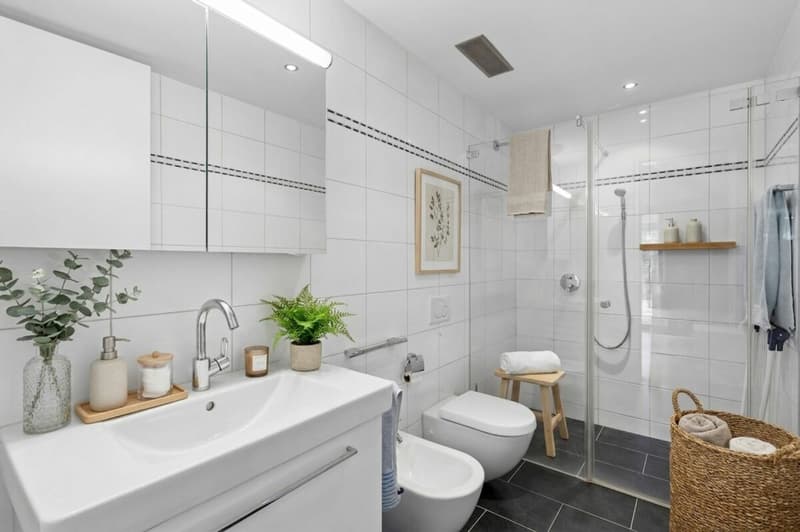 Grosszügige 4.5-Zimmer-Gartenwohnung in zentrumsnähe in Höngg (11)