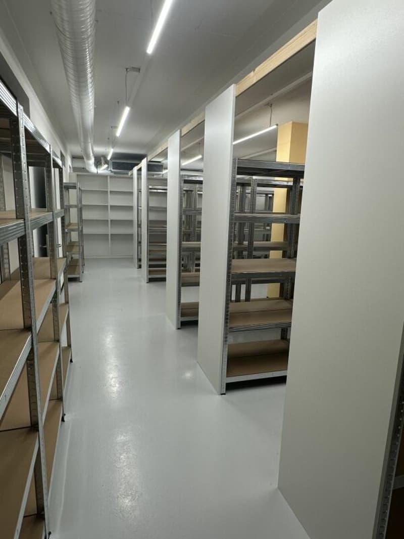 Grosszügige Büro-/Gewerberäumen in Zürich Altstetten (12)