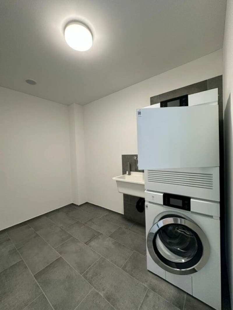 Charmante 2.5-Zimmer-Wohnung Neubau an ruhiger Lage in Hedingen zu vermieten (7)