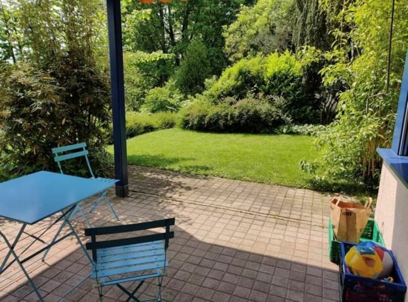 Grosszügige Wohnung an ruhiger Lage im Grünen (8)