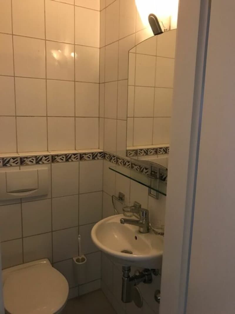 Gemütliche 4-Zimmer-Wohnung in Bahnhofsnähe im 1.OG (7)