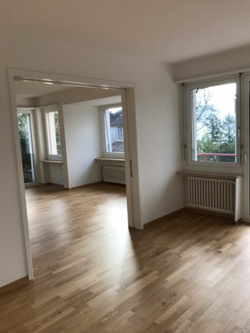 Gemütliche 4-Zimmer-Wohnung in Bahnhofsnähe im 1.OG (5)