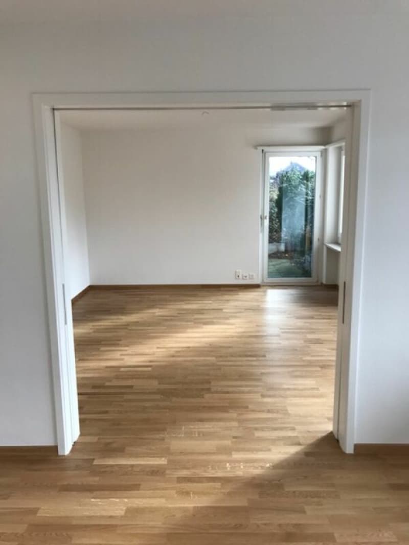 Gemütliche 4-Zimmer-Wohnung in Bahnhofsnähe im 1.OG (3)