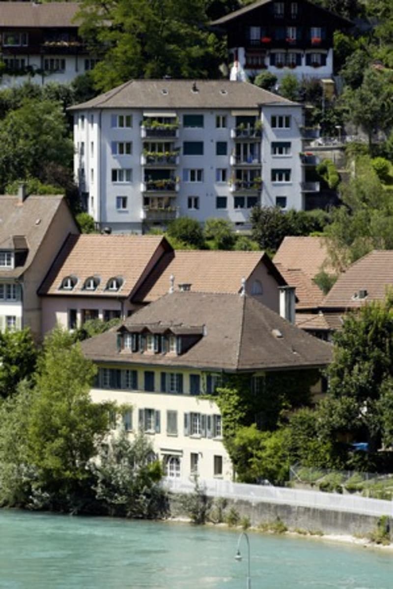 Traumhafter Blick auf die Berner Altstadt und die Aare (1)