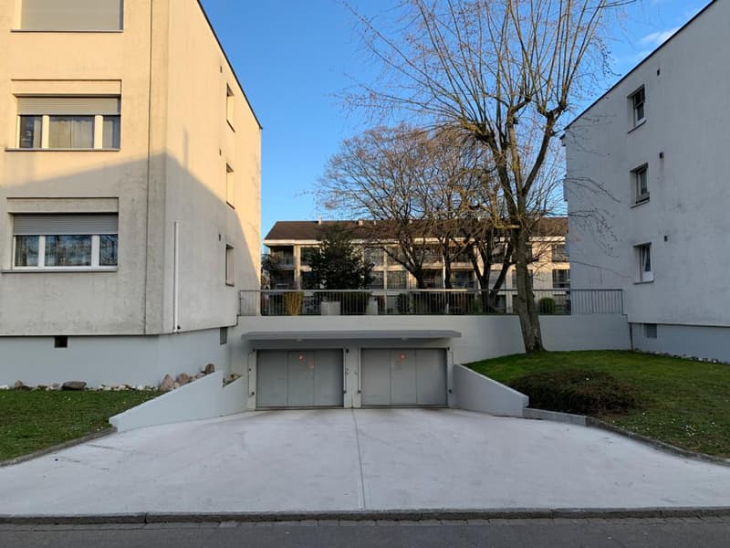 Einstellhallenpllatz zu vermieten - Erste drei Monate mietzinsfrei (2)
