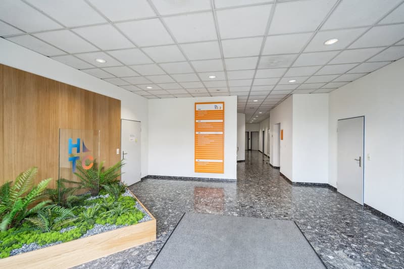 Helle Büro-/Praxisräumlichkeiten (11)