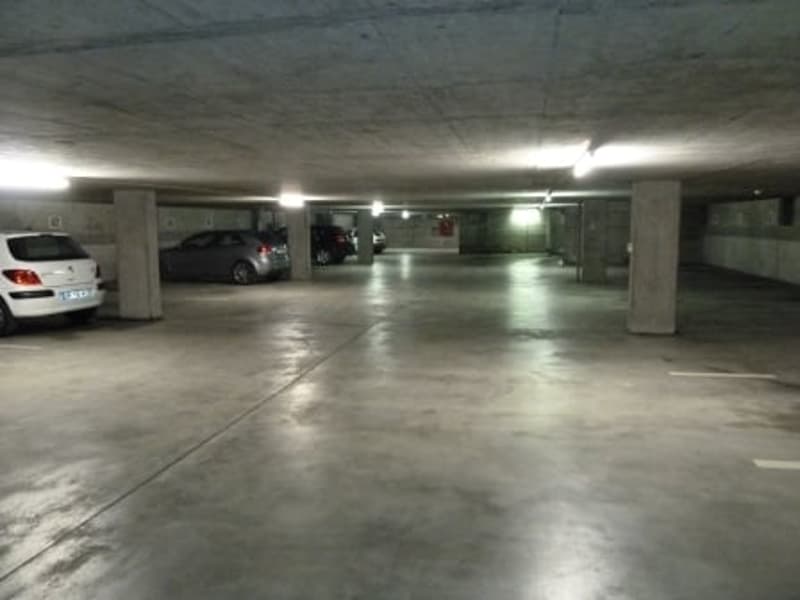 Freie Einstellplätze in bester City-Lage/ 02. Platz 50% günstiger mieten (2)