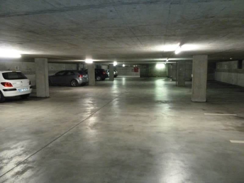 Freie Einstellplätze in bester City-Lage/ 02. Platz 50% günstiger mieten (1)