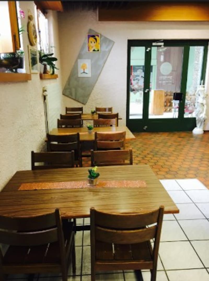 Surface commerciale ex. Pizzeria à louer (5)