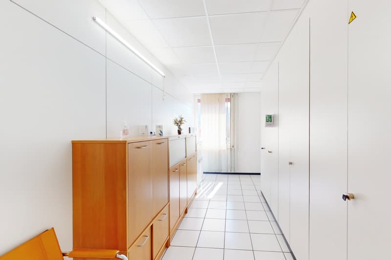 IL TUO LOCALE COMMERCIALE A RIVERA (9)