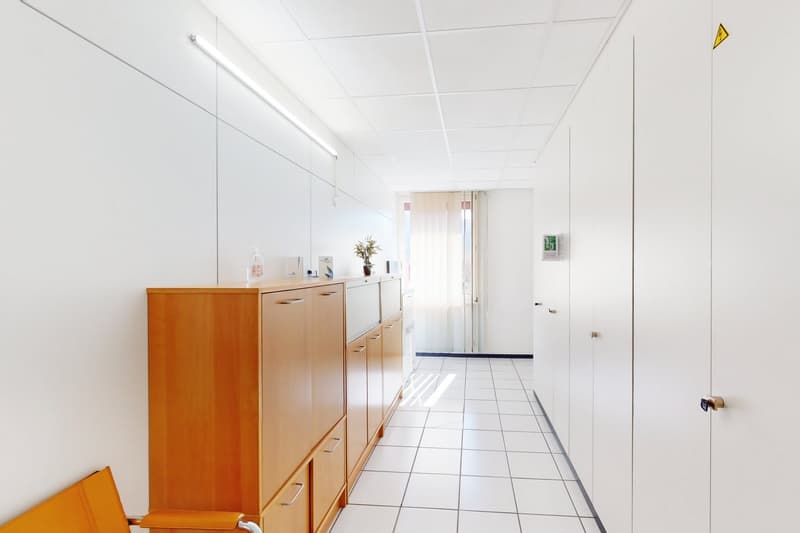 IL TUO LOCALE COMMERCIALE A RIVERA (9)
