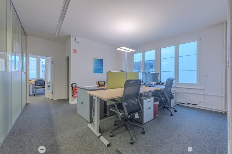 Moderne Büroräumlichkeiten im Herzen von Biel! (5)