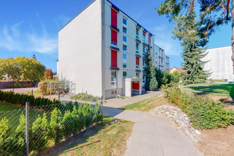 Aussenparkplatz zu vermieten (1)