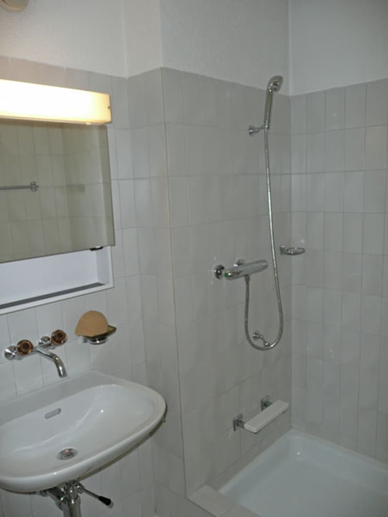 Wohnung in ruhig gelegenem Wohnquartier - befristet bis 31.08.2026 (6)