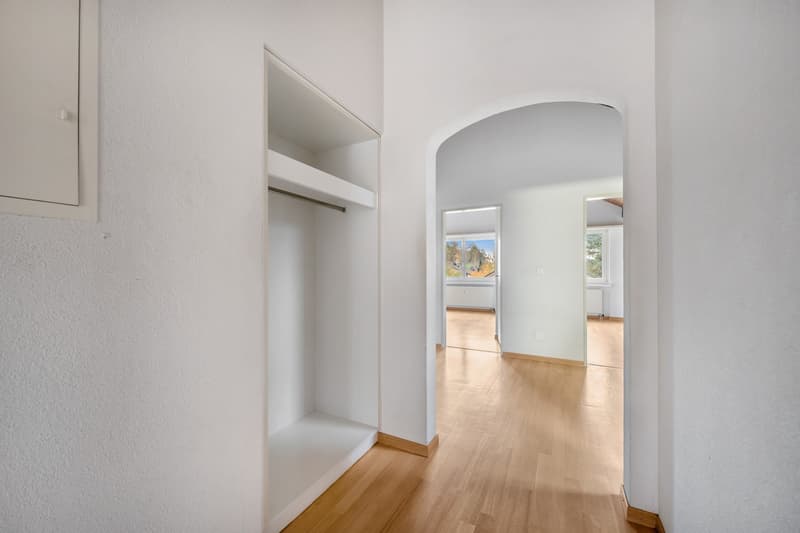 Dachwohnung mit Cheminée - befristet bis 30.06.2027 (11)