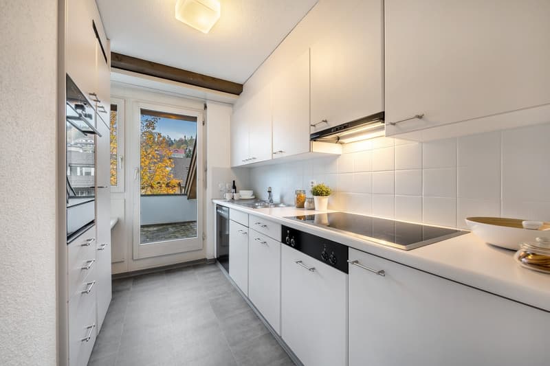 Dachwohnung mit Cheminée - befristet bis 30.06.2027 (7)