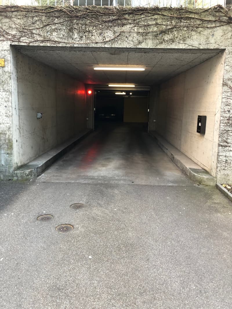 Suchen Sie eine warme Unterkunft für Ihr Motorrad? (1)