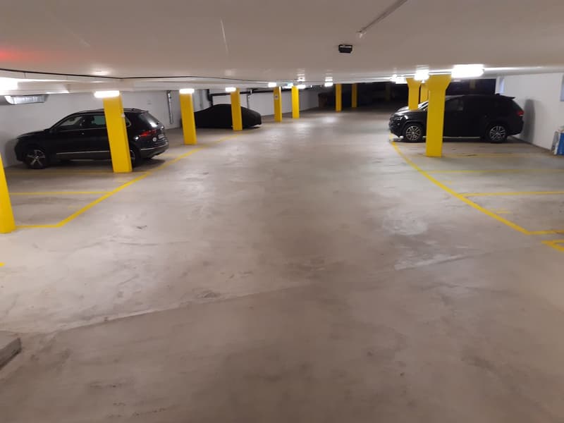 Place de stationnement à louer (4)