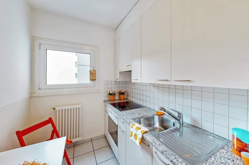 Una casa luminosa dove comfort e praticità si incontrano (8)