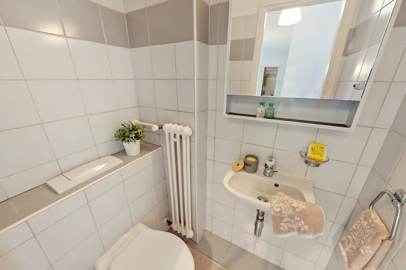 Una casa luminosa dove comfort e praticità si incontrano (11)