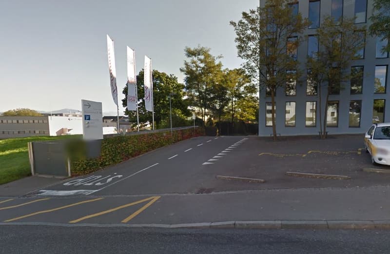 Einstellplatz in der Überbauung Huob (1)