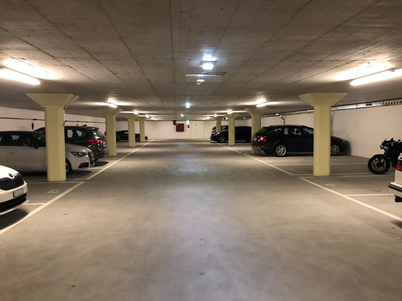 Diverse Einstellplätze zu vermieten! (2)