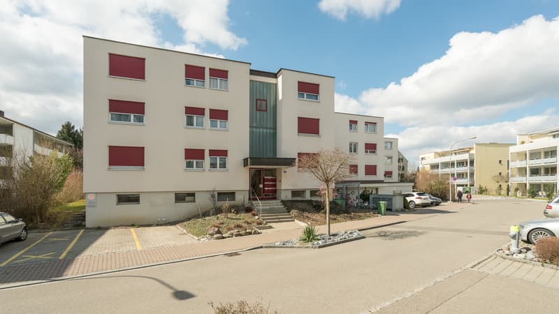 Motorradplatz zu vermieten (1)