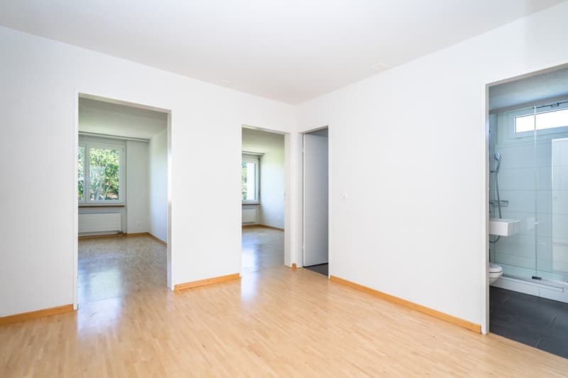Wir bieten Ihnen Komfort! 4.5-Zimmerwohnung in Schönbühl (6)