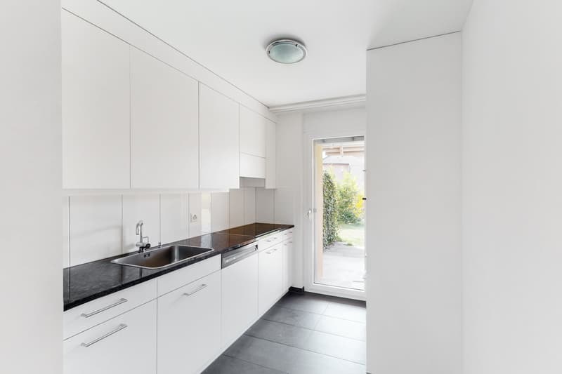 Grosszügige und sonnige Wohnung (8)