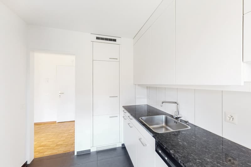 Grosszügige und sonnige Wohnung (9)