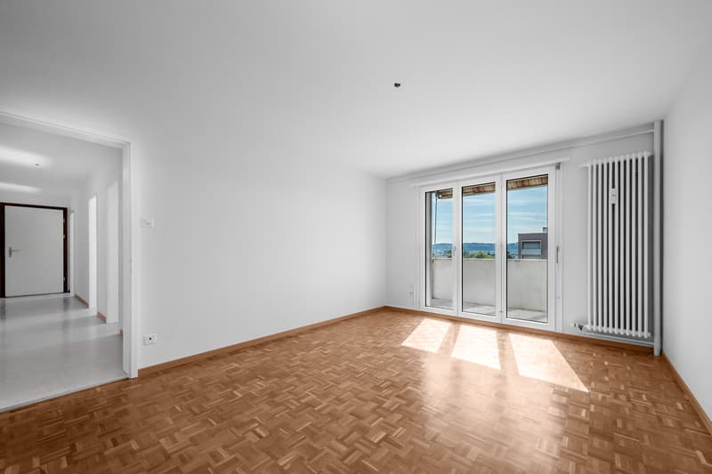 Geräumige Wohnung mit weitläufiger Aussicht! (9)