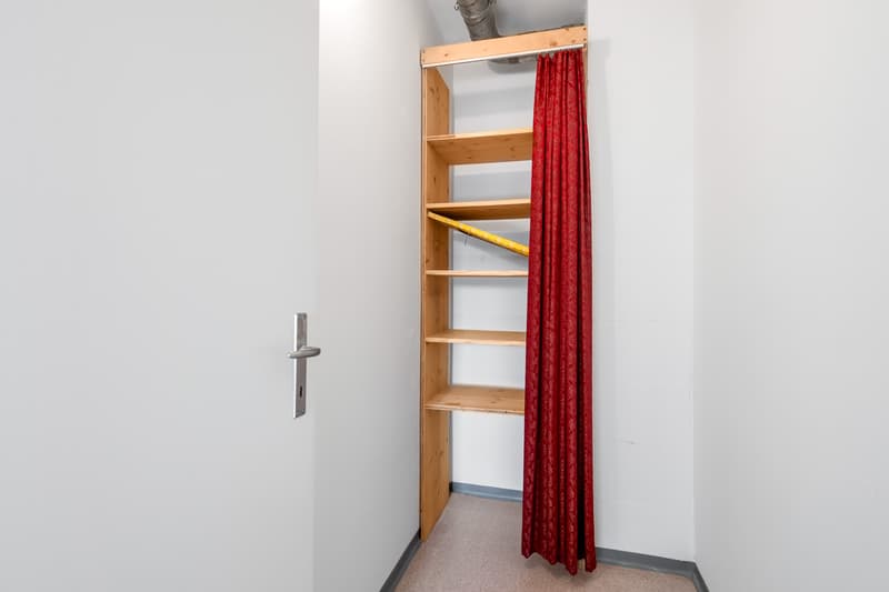 Geräumige Wohnung mit weitläufiger Aussicht! (7)